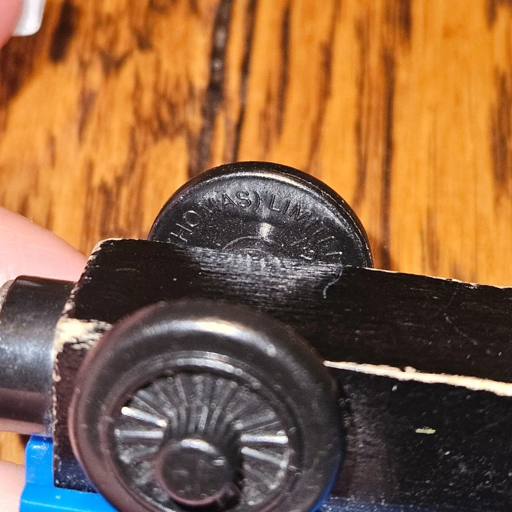 Thomas Wooden Railway Blue Cargo Car Magnetic Train Rolling Stock Toy Black Base